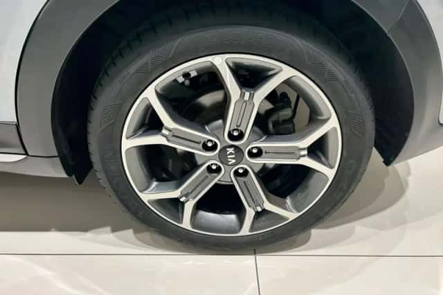 Kia XCeed (2021) thumbnail 6