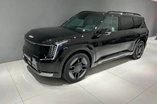 Kia EV9 (2026) thumbnail 2