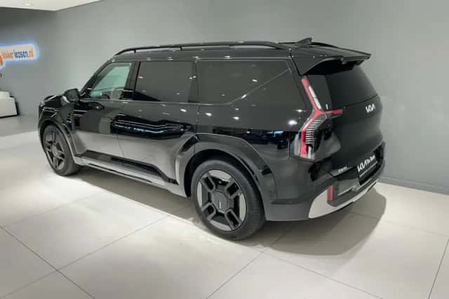 Kia EV9 (2026) thumbnail 3