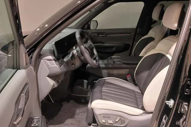 Kia EV9 (2026) thumbnail 5