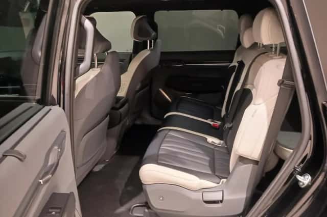 Kia EV9 (2026) thumbnail 6