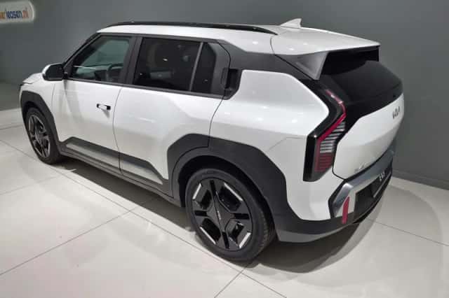 Kia EV3 (2025) thumbnail 3