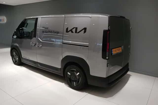 Kia PV5 (2025) thumbnail 3