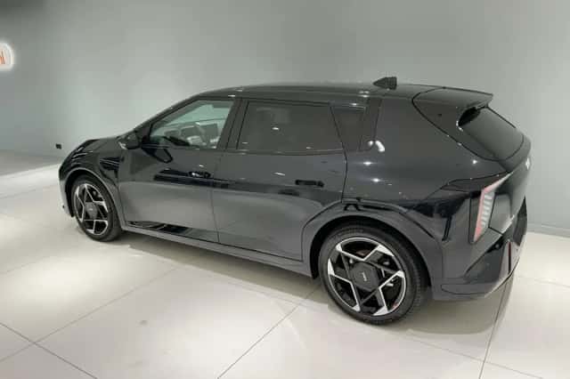 Kia EV4 (2026) thumbnail 3