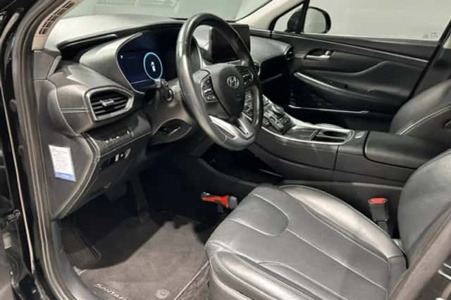 Hyundai Santa Fe (2022) thumbnail 6