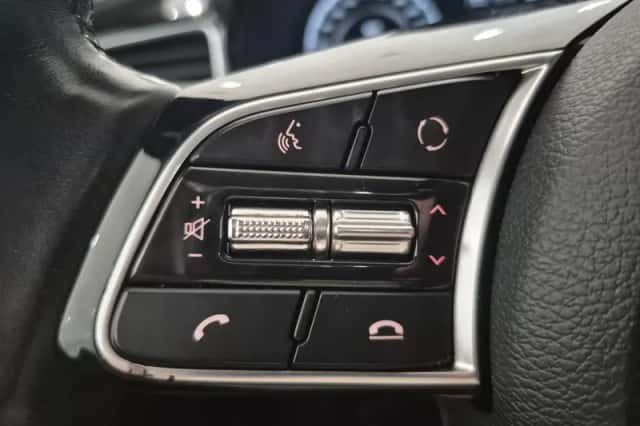 Kia XCeed (2020) thumbnail 5