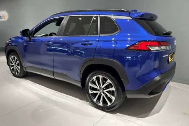 Toyota Corolla Cross (2023) thumbnail 3