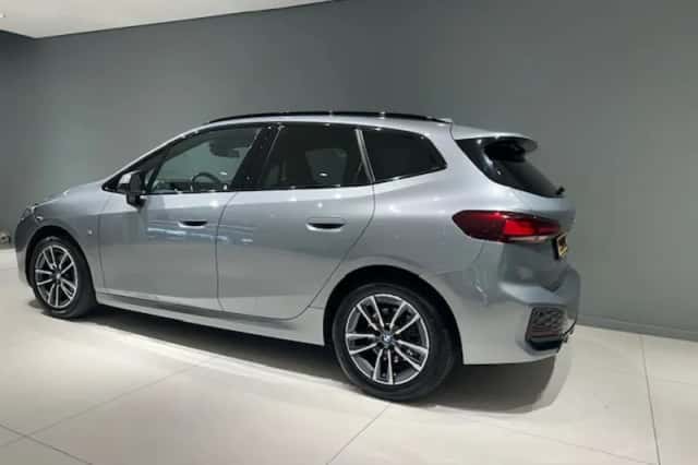 BMW 2-Serie (2023) thumbnail 3