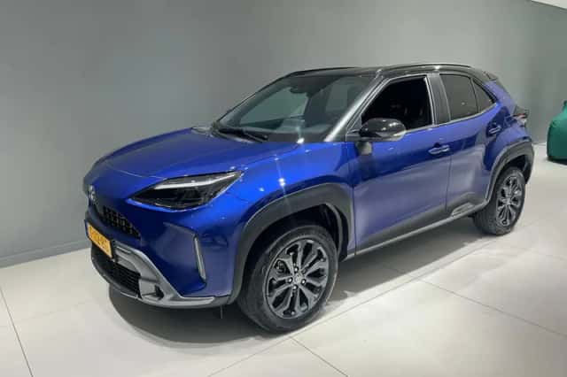 Toyota Yaris Cross (2023) thumbnail 2