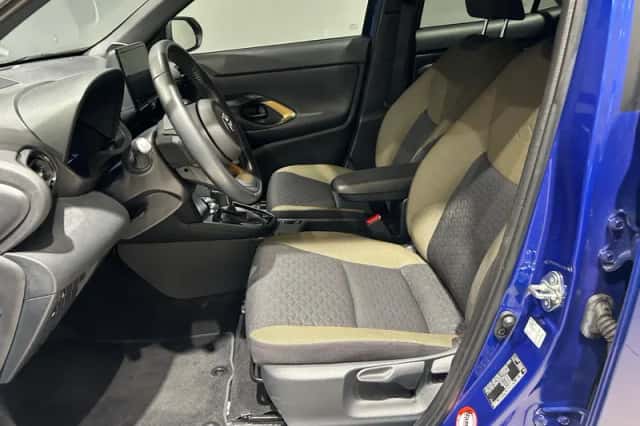 Toyota Yaris Cross (2023) thumbnail 6