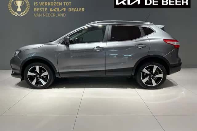 Nissan Qashqai (2016) thumbnail 1