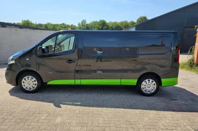 Opel Vivaro (2015) thumbnail 6