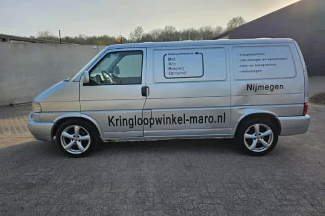 Volkswagen Transporter (2000) thumbnail 6