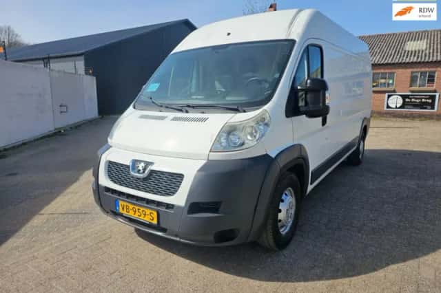 Peugeot Boxer (2013) thumbnail 1