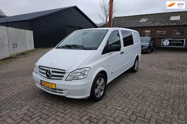 Mercedes-Benz Vito (2012) thumbnail 1