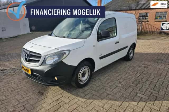 Mercedes-Benz Citan (2017) thumbnail 1