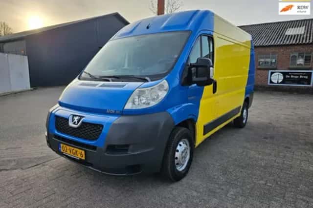 Volkswagen Golf (2016) thumbnail 4