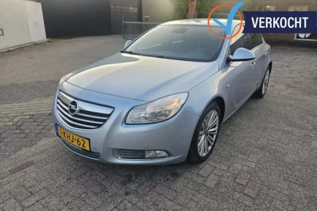 Opel Insignia (2013) thumbnail 1