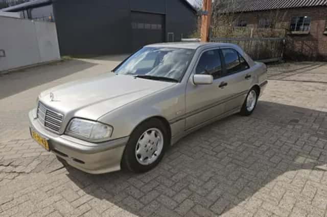 Opel Insignia (2013) thumbnail 3