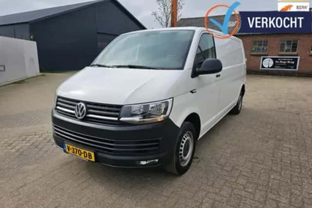 Volkswagen Transporter (2013) thumbnail 5