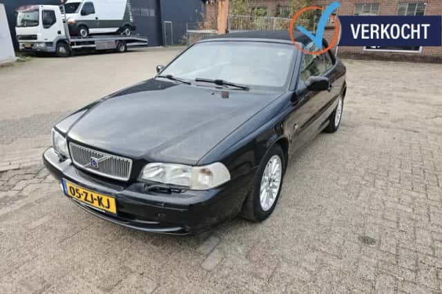 Volvo C70 (1999) thumbnail 1