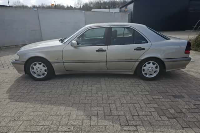 Mercedes-Benz C-Klasse (1999) thumbnail 6