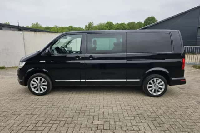 Volkswagen Transporter (2016) thumbnail 6