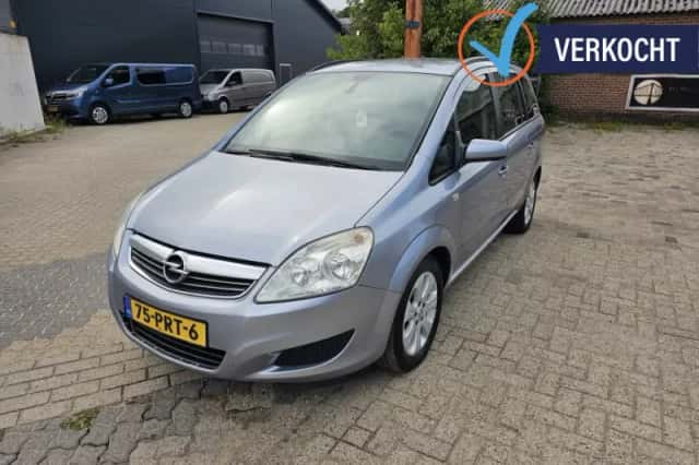 Opel Zafira (2008) thumbnail 1