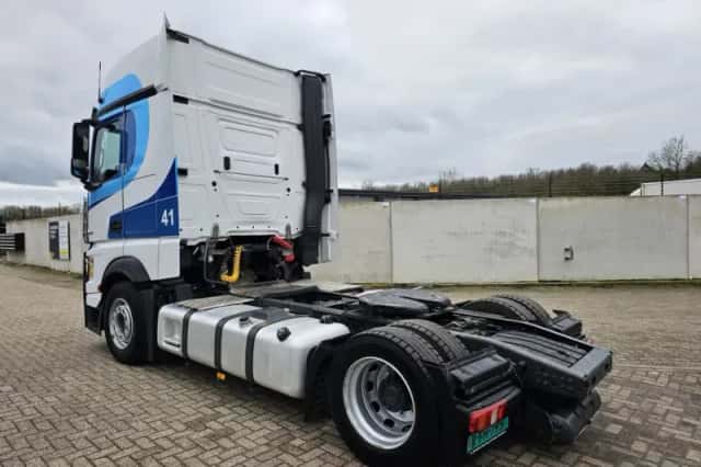 Mercedes-Benz Actros (2019) thumbnail 4