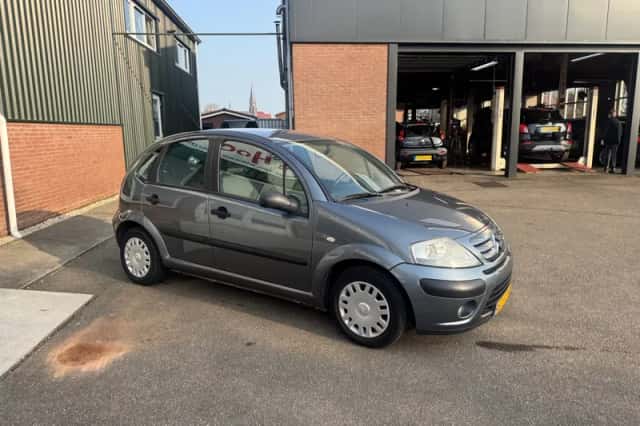 Citroën C3 (2009) thumbnail 3