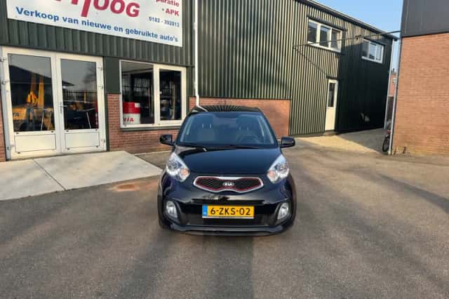 Kia Picanto (2015) thumbnail 2
