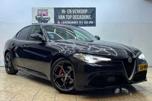 Alfa Romeo Giulia (2018) thumbnail 2