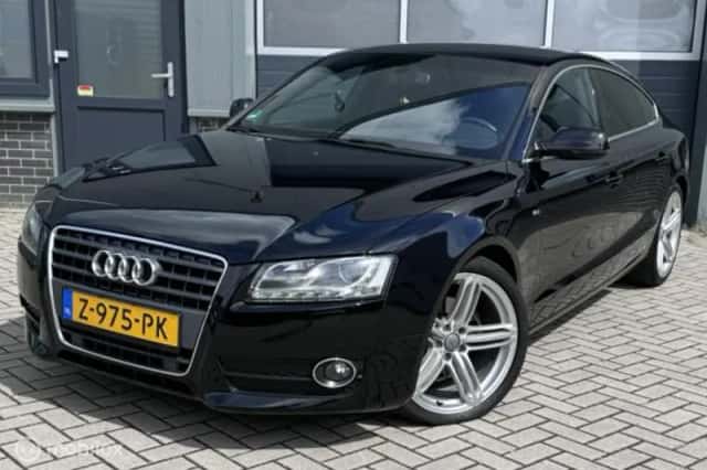 Audi A5 (2010) thumbnail 1