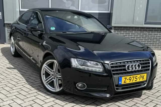 Audi A5 (2010) thumbnail 3