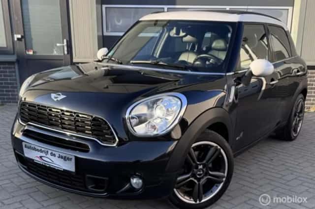 MINI Countryman (2012) thumbnail 1