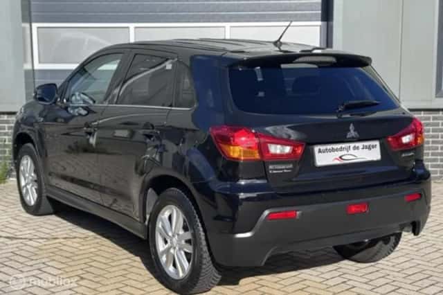 Mitsubishi ASX (2010) thumbnail 5