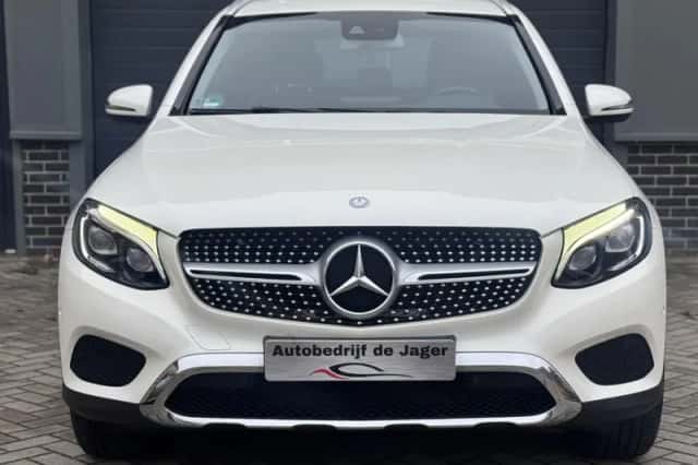 Mercedes-Benz GLC-Klasse (2016) thumbnail 2