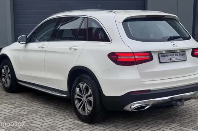 Mercedes-Benz GLC-Klasse (2016) thumbnail 5