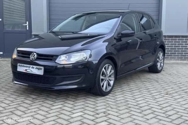 Volkswagen Polo (2010) thumbnail 1