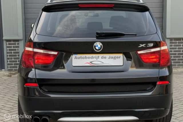 BMW X3 (2011) thumbnail 6
