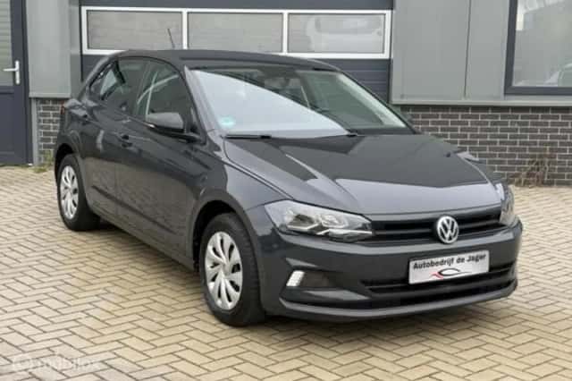 Volkswagen Polo (2017) thumbnail 3