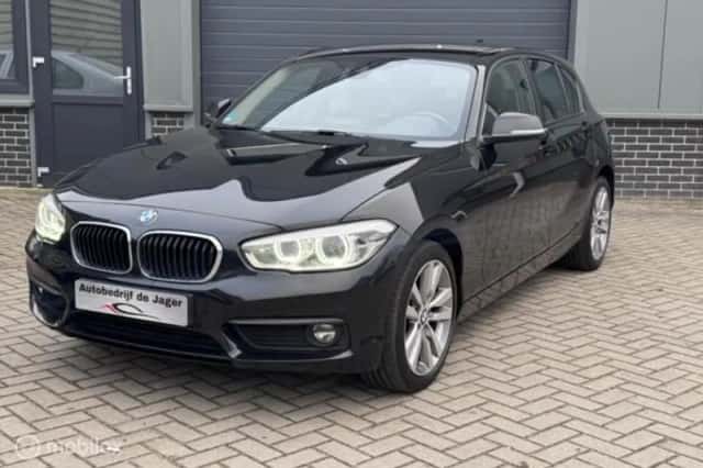 BMW 1-Serie (2018) thumbnail 1