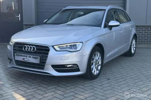 Audi A3 (2014) thumbnail 1