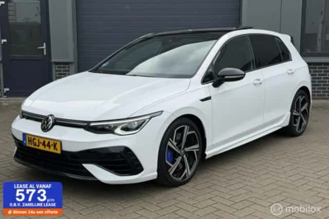 Volkswagen Golf (2021) thumbnail 1