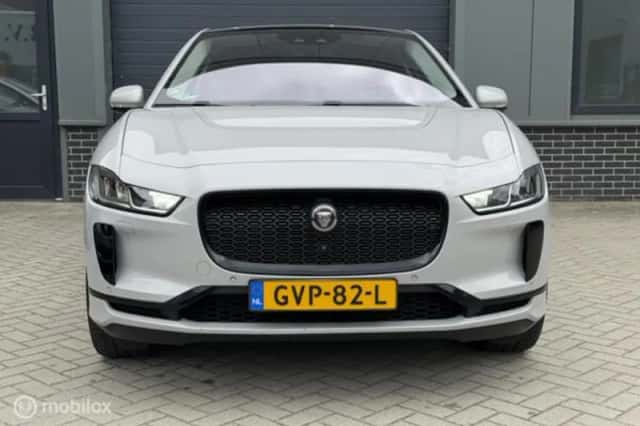 Jaguar I-Pace (2020) thumbnail 2