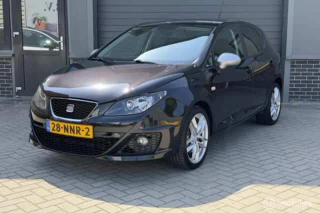 SEAT Ibiza (2010) thumbnail 1