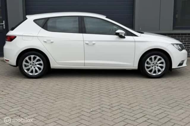 SEAT Leon (2013) thumbnail 4