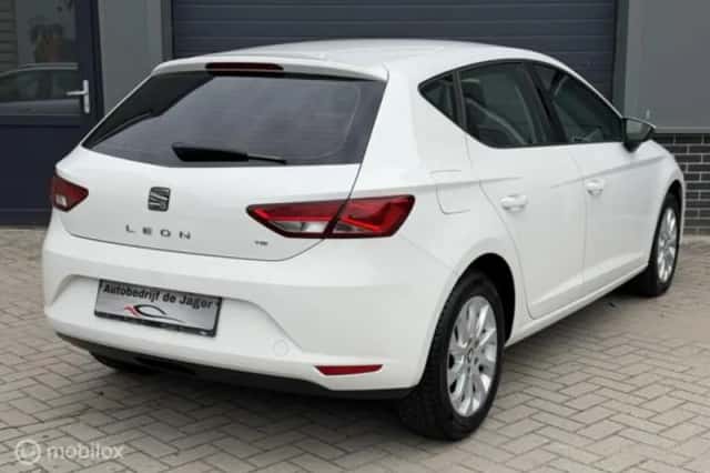 SEAT Leon (2013) thumbnail 5