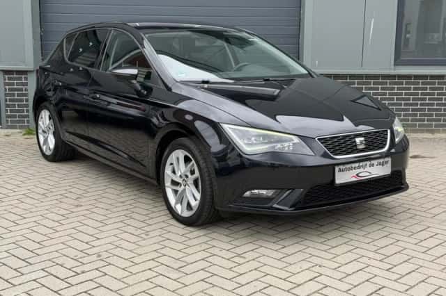 SEAT Leon (2014) thumbnail 3