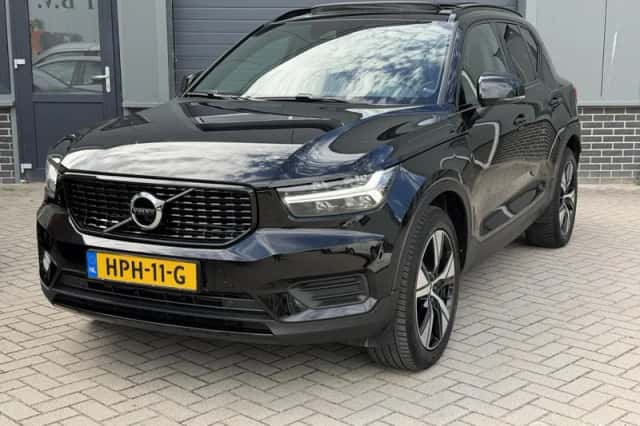 Volvo XC40 (2021) thumbnail 1
